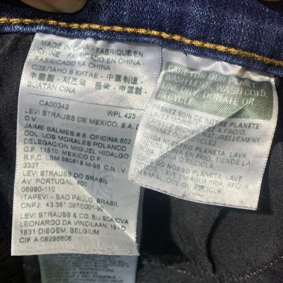 Levi’s 524 Blue Denim Too Super Low Boot Cut Jeans Womens Size 30 x 32 - Picture 11 of 11